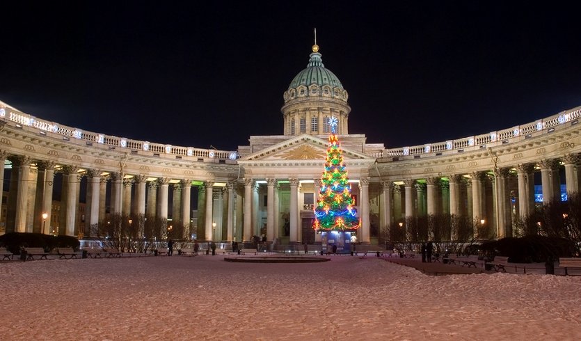 Новогодняя елка у Казанского собора – Туры в СПб от 8390 рублей Новогодняя елка у Казанского собора – Туры в СПб от 8390 рублей