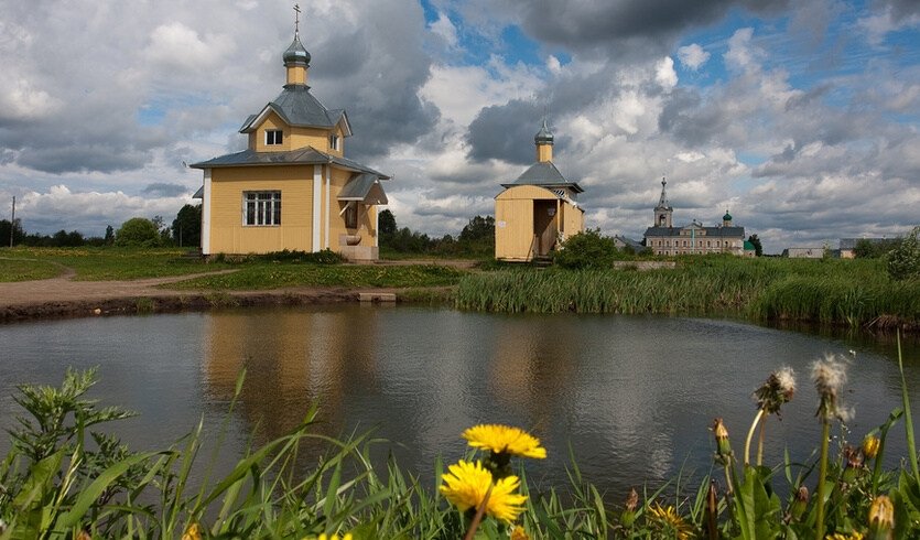 Святыни Приладожья: Александро-Свирский и Введено-Оятский монастыри – автобусные экскурсии для организованных групп от 1950 рублей