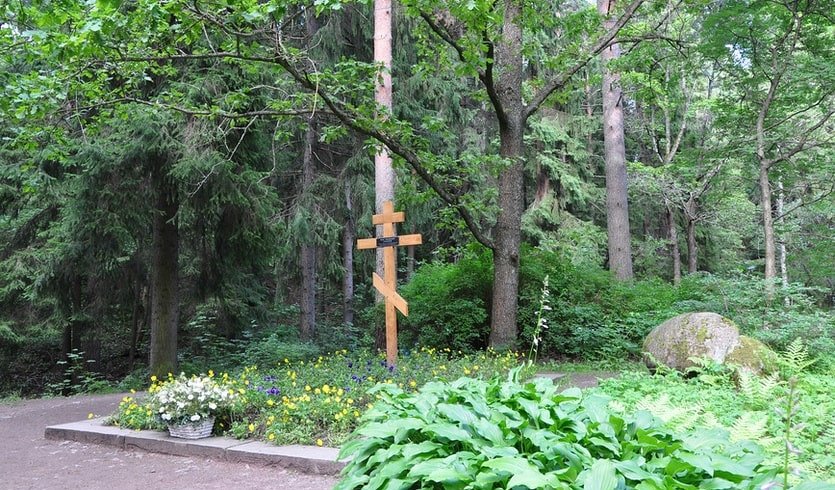 Могила И. Е. Репина – сборные туры в Санкт-Петербург от 15600 рублей