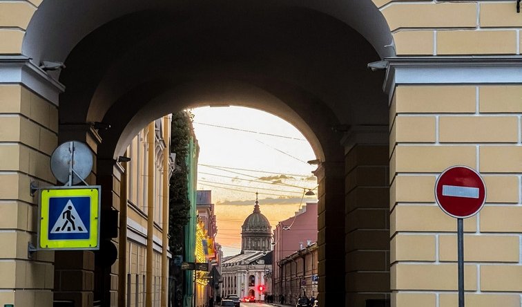 Дворы Петербурга (автобусная экскурсия) — фото № 3 —  Прогулки / Юшина Е. Дворы Петербурга (автобусная экскурсия) — автобусная экскурсия