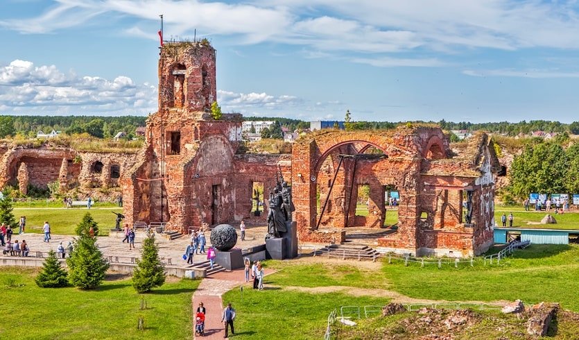 На катере в Орешек — Индивидуальные (VIP) экскурсии и туры в Санкт-Петербурге от 12000 руб.