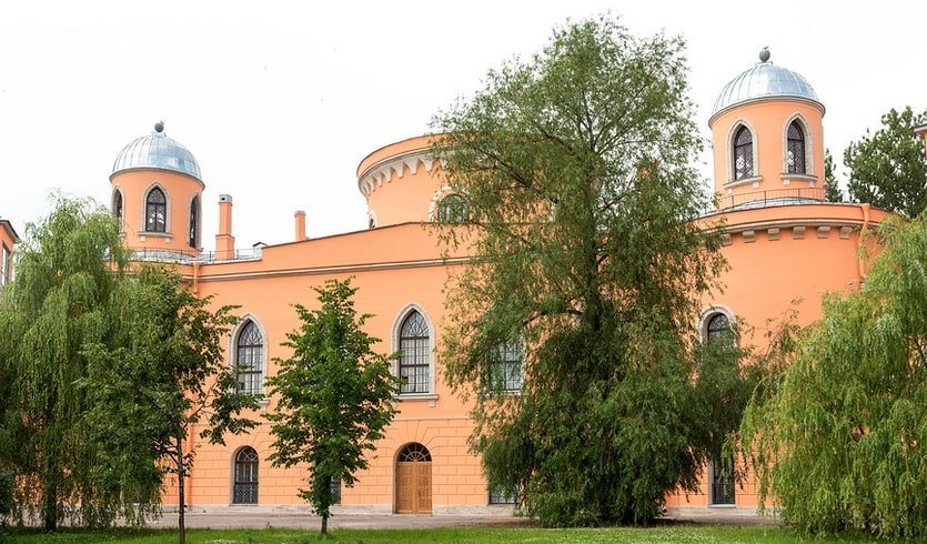 Ансамбль Чесменского дворца – пешеходные экскурсии для заказных групп от 290 рублей