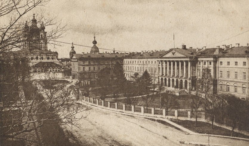 Смольный в Ленинграде — Экскурсии и программы для детей от 400 рублей