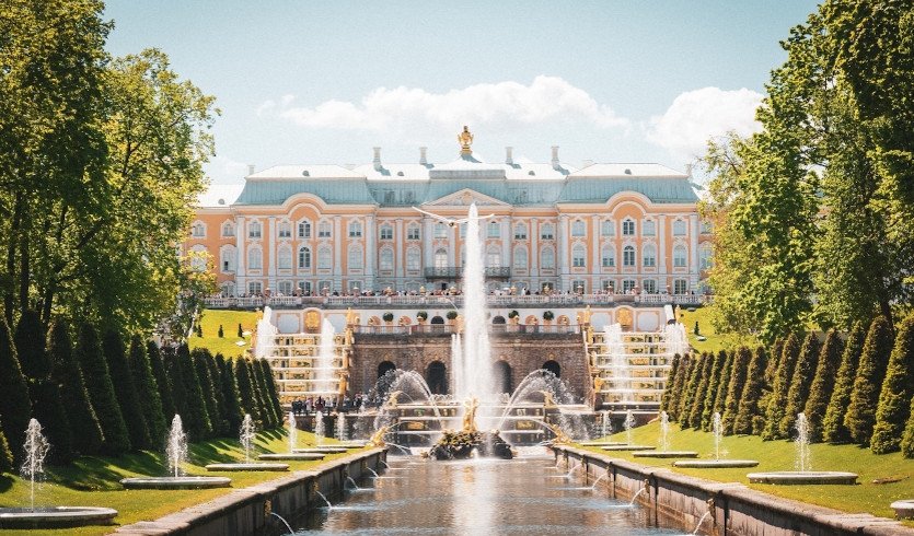 VIP-экскурсия в Петергоф — ВИП-экскурсии от 36100 рублей