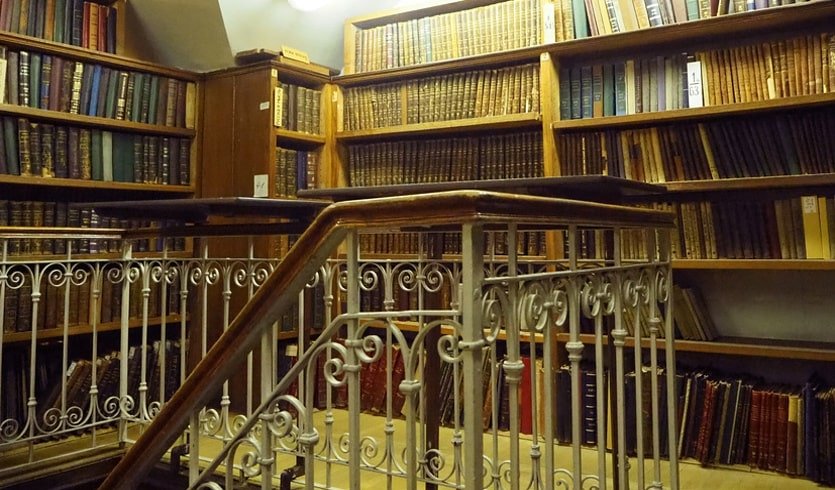 Мир книжных историй: Российская Национальная Библиотека – интерьерные экскурсии для заказных групп от 580 рублей