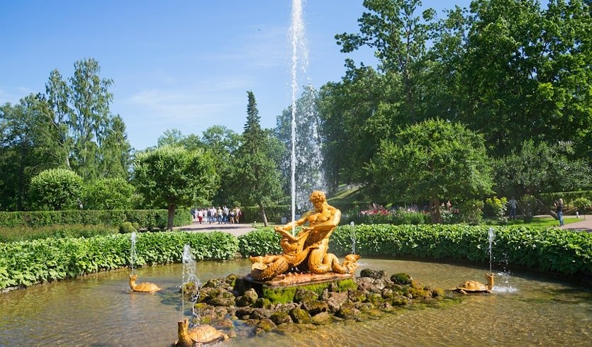 VIP-экскурсия в Петергоф — ВИП-экскурсии от 36100 рублей