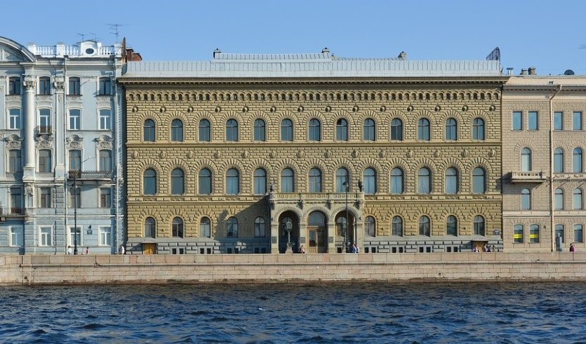 Алые Паруса — просмотр из особняка на Дворцовой набережной – дворцы и особняки