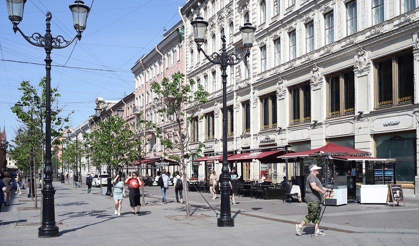 Модерн в квартале Конюшенных улиц – пешеходные экскурсии от 1200 рублей