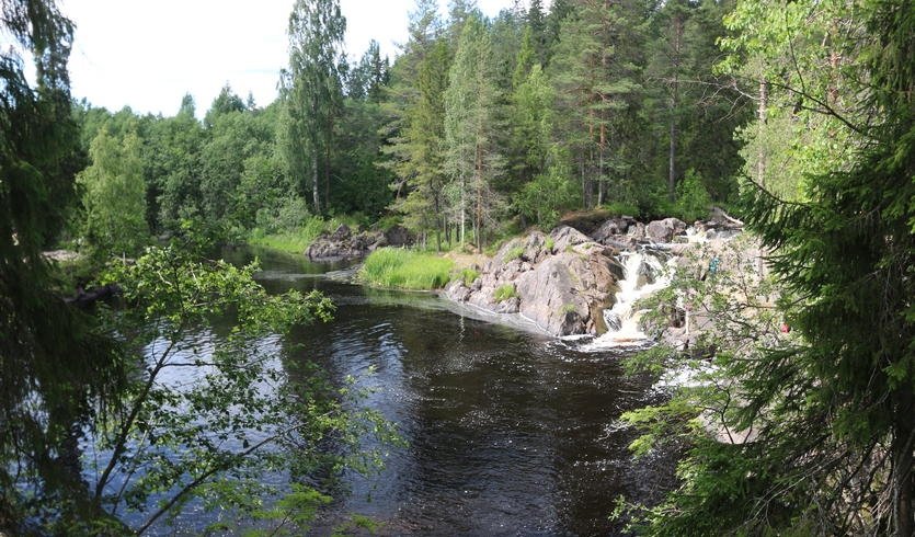 Места Силы и мир водопадов — туры в Карелию