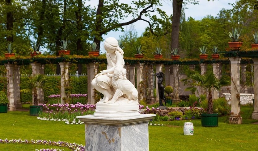 История о рыцарях и фермерах: Александрия, Фермерский дворец — фото №2 — Фотобанк Лори/Сергей Афанасьев История о рыцарях и фермерах: Александрия, Фермерский дворец — Дворцы и особняки