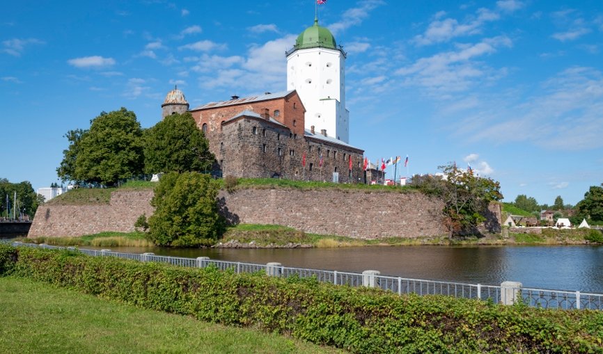Большое путешествие в Средневековый Выборг – Групповые туры в Выборг от 17700 руб.