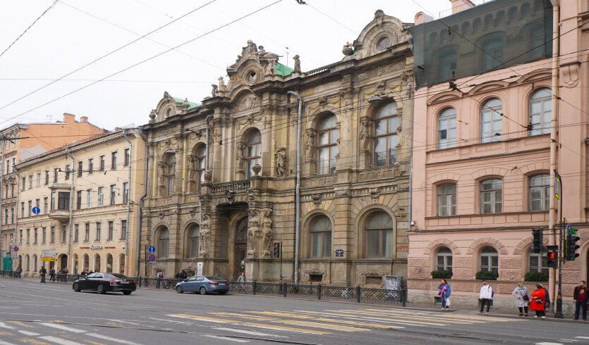 «Проклятие рода Юсуповых» с посещением Юсуповского дворца – автобусные экскурсии от 1100 рублей