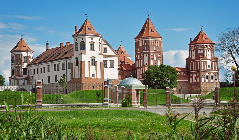 Мирский замок Мирский замок