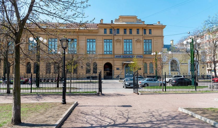 Петербург Ольги Берггольц + музей обороны и блокады Ленинграда — автобусная экскурсия