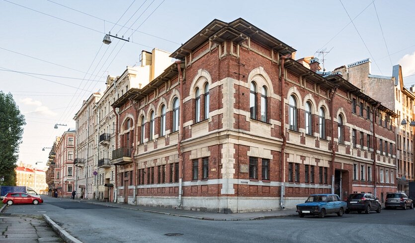 Архитектурная сказка Петербурга: Романтический кирпич (для групп) – автобусные экскурсии для организованных групп от 550 рублей