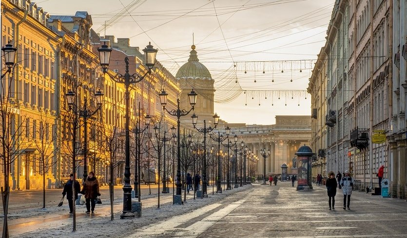 Вид на Казанский собор – сборные туры в Санкт-Петербург от 12000 рублей