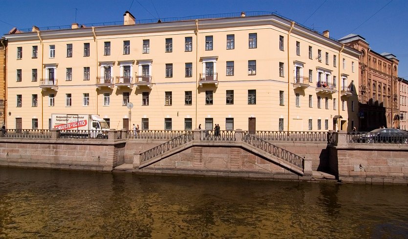 Петербург Достоевского. По следам героев романа «Преступление и наказание» (для школьных групп) — экскурсии и программы для детей от 240 рублей