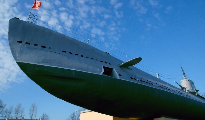 Интерактивная программа на подводной лодке Народоволец Д-2» с посвящением в подводники –  Экскурсии для школьников в Санкт-Петербурге под заказ от 900 рублей Фотобанк Лори