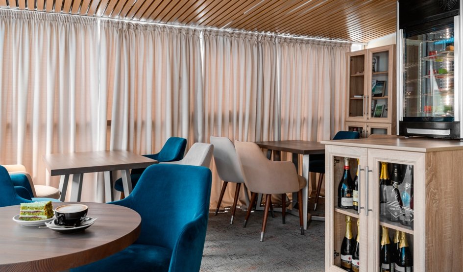 Лаундж-бар Лаундж-бар