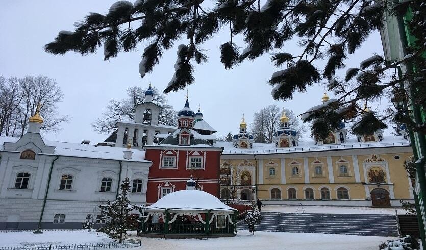 Хоровод под Новый Год! Великий Новгород и Псков - Туры по России от 18950 рублей