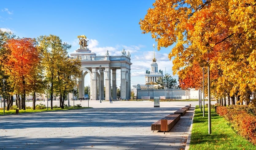 ВДНХ – сборные туры в Санкт-Петербург от 19250 рублей