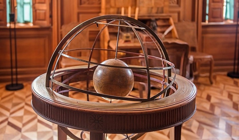 Петергоф. Дубовый кабинет. Работа Никола Пино – интерьерные экскурсии от 2450 рублей