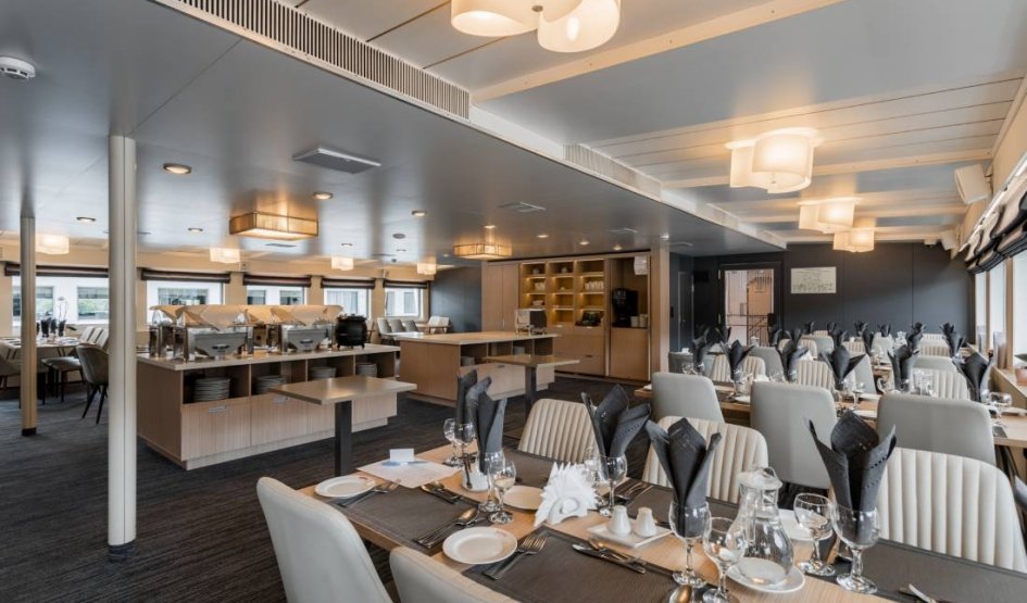 Бар-ресторан «Нева»