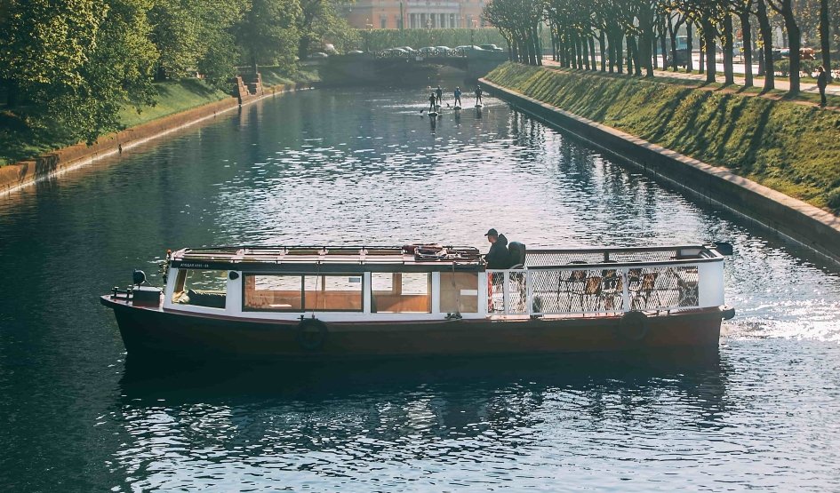 Теплоход «Ладога»