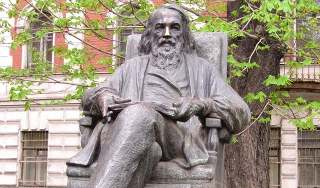 Тайная жизнь памятников – Пешеходные экскурсии от 600 рублей Тайная жизнь памятников – Пешеходные экскурсии от 600 рублей