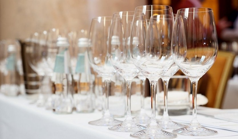 Винная дегустация (в ресторане ‎«Палкин») 18+ – интерьерные экскурсии от 3250 рублей