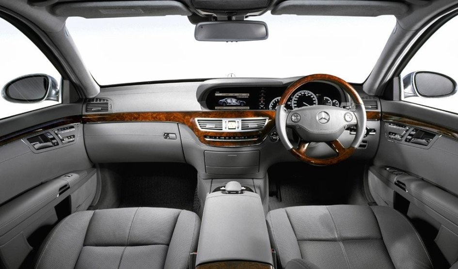 Аренда автомобиля Mercedes S-Class W221