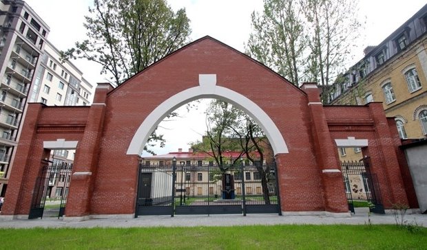 Башмаки и вагоны: новая жизнь заводских кварталов – пешеходные экскурсии от 600 рублейБашмаки и вагоны: новая жизнь заводских кварталов — Пешеходные экскурсии от 600 рублей