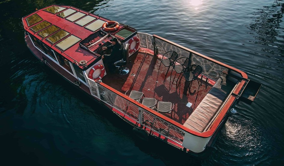 Теплоход «Ладога»