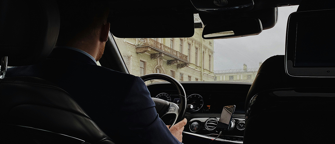 Аренда VIP транспорта в Санкт-Петербурге (СПб) в 2025 году